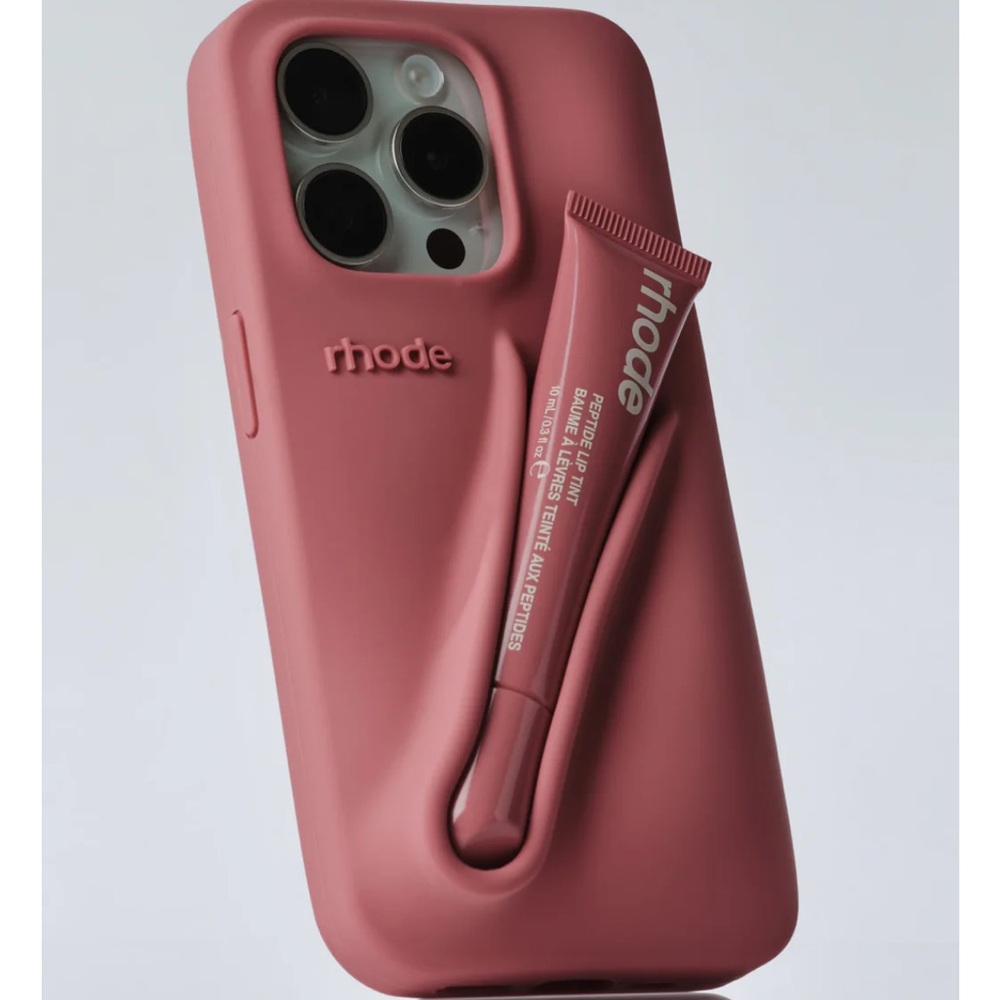 RHODE summer lip case - salty tan - iPhone 15 pro